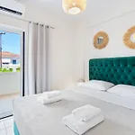 Casa Albastra & Apartment